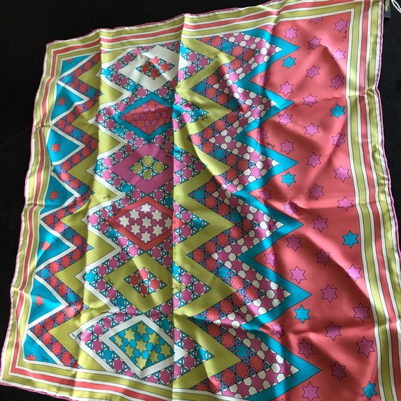 Pucci NWT colorful scarf - Picture 6 of 9